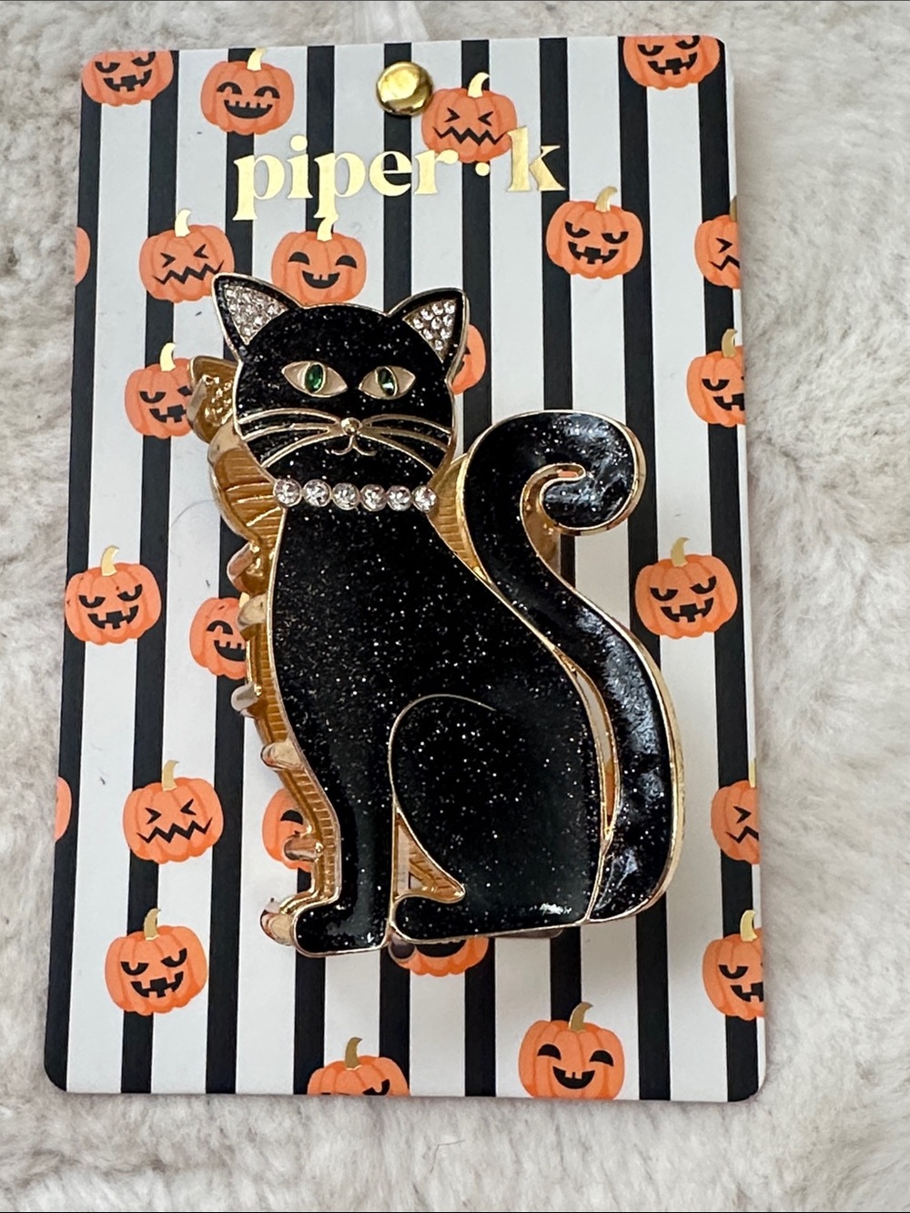 Piper k black cat 🐈‍⬛ metal hair claw clip